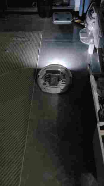 DJI ROMO P 首发评测:全能扫地机器人,也是地面飞行器(图9) 1288_1754395314(原视频).2025-08-05 20_02_57.gif