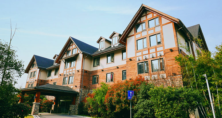 阳光房天窗遮阳窗帘怎么选购和安装？(图1)