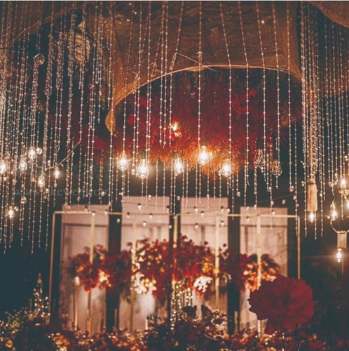 水晶帘子珠、窗帘为何成为高端家居首选？探索光影设计秘诀(图3)